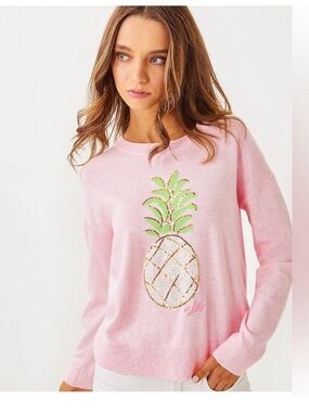 NWT Lilly Pulitzer
Tensley Pineapple Jacquard Crew Neck Long Sleeve Sweater